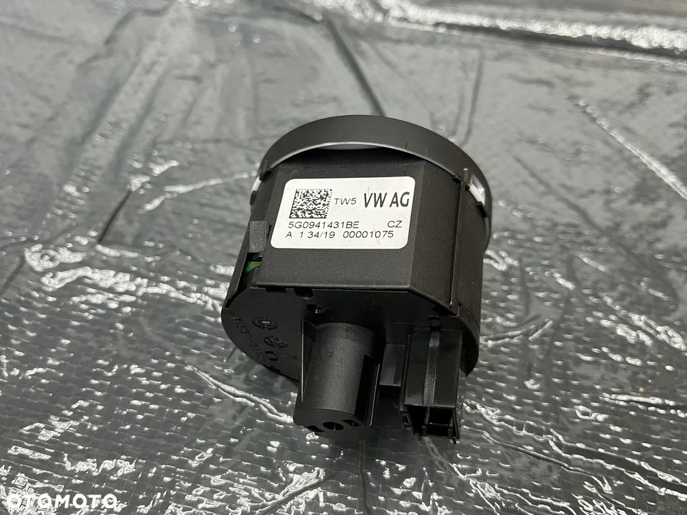 VW Skoda Audi Włącznik przełącznik świateł 5G0941431BE - 4