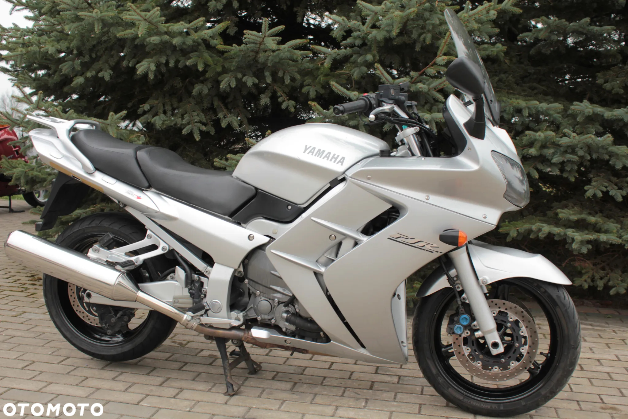 Yamaha FJR - 2