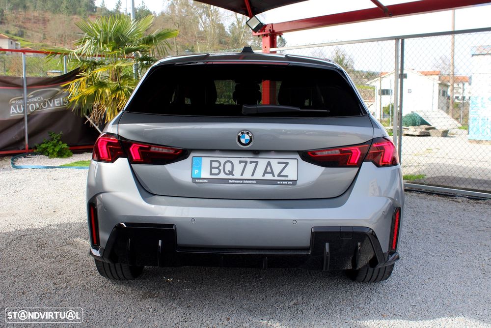BMW 118 d Pack Desportivo M - 15