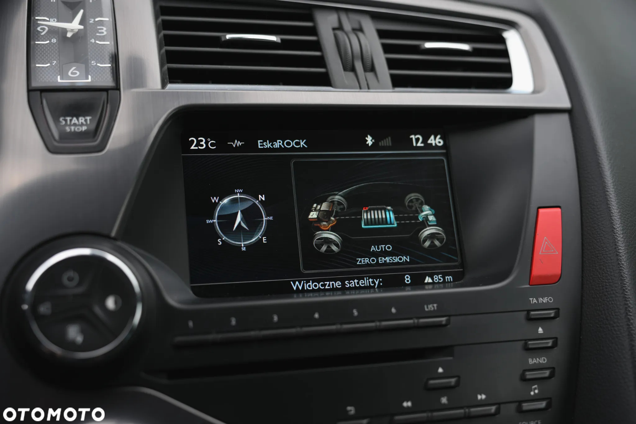 Citroën DS5 2.0 HDi Hybrid4 SoChic MCP - 29