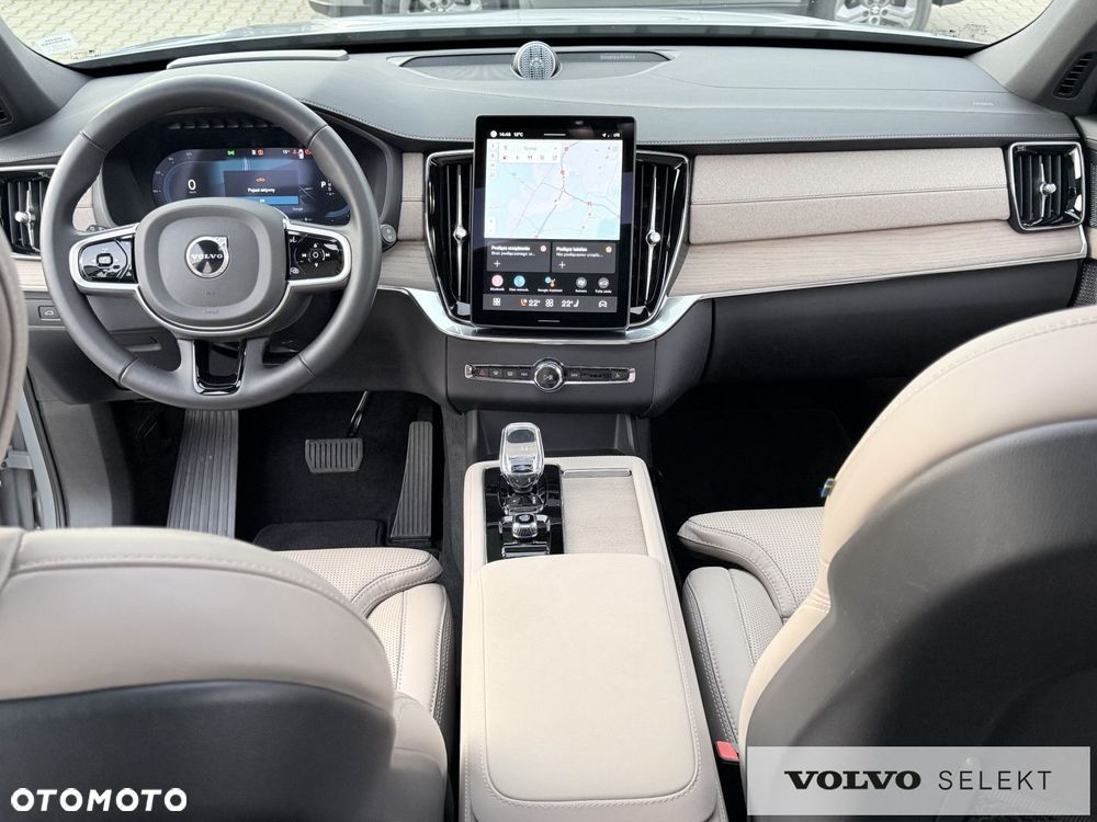 Volvo XC 90 - 31