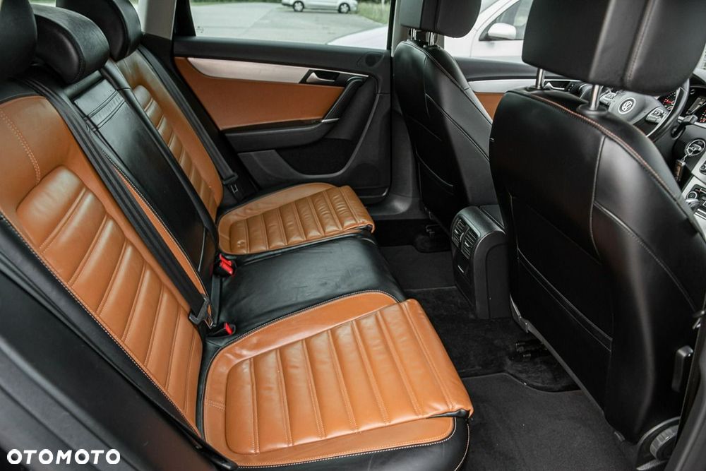 Volkswagen Passat - 8