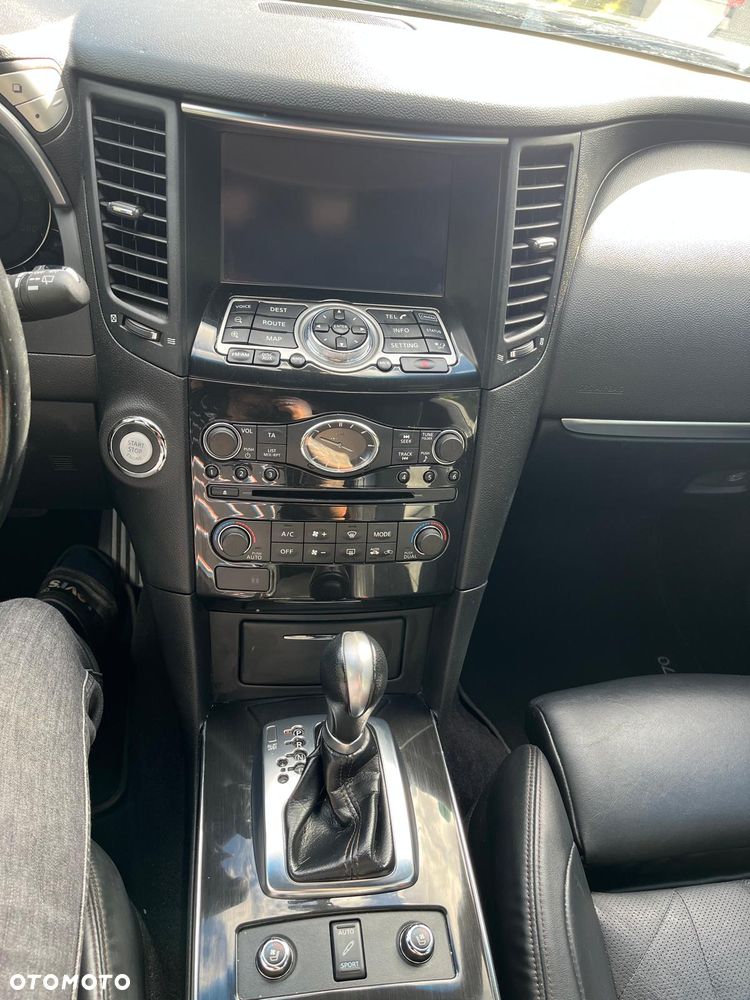 Infiniti Q70 3.0d S Premium - 15
