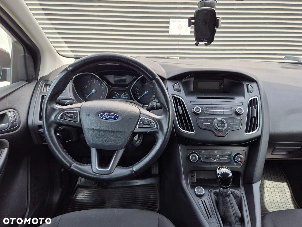 Ford Focus 1.6 Gold X - 10