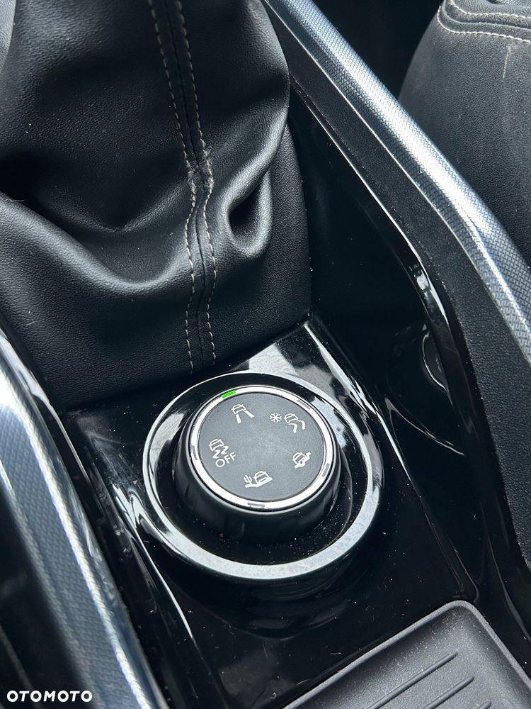 Peugeot 2008 - 16