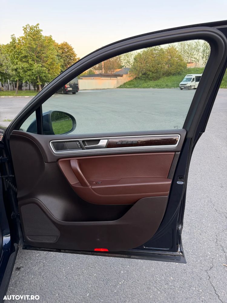 VOLKSWAGEN Touareg 2014 — imagine 13