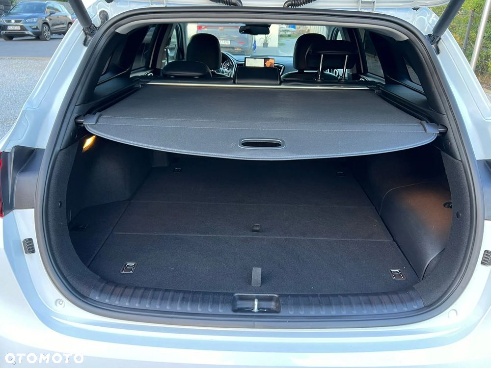 Kia Ceed SW 1.6 GDI DCT OPF Plug-in-Hybrid Spirit - 39
