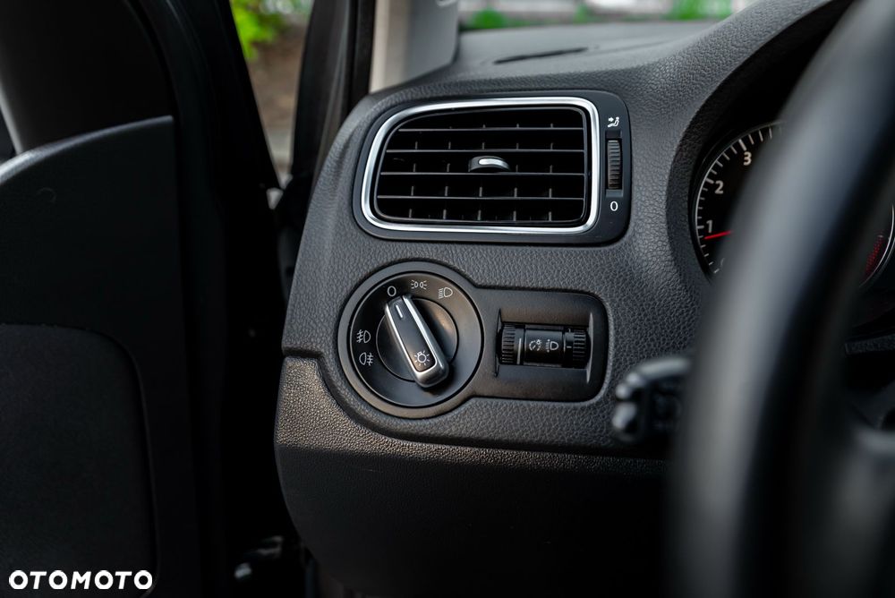 Volkswagen Polo 1.2 TSI Highline DSG - 23
