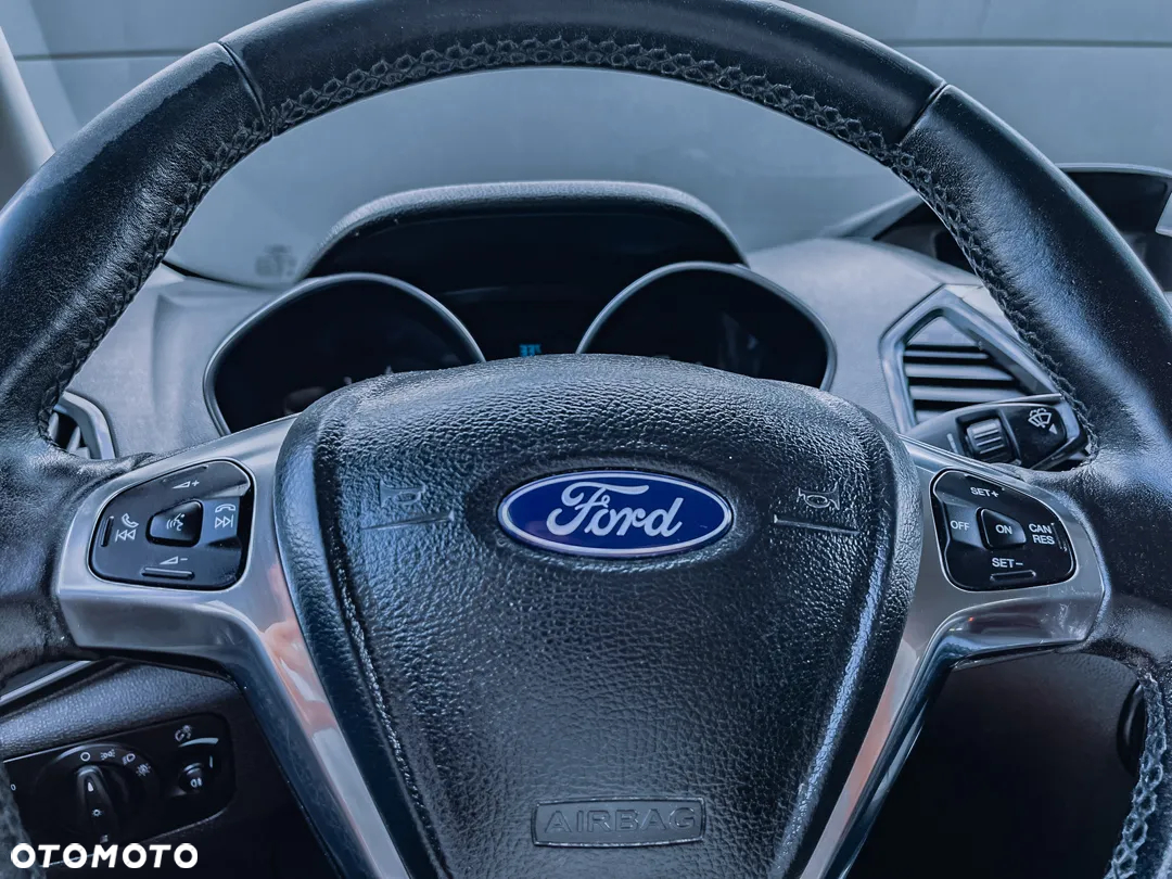Ford EcoSport 1.0 EcoBoost TITANIUM - 19