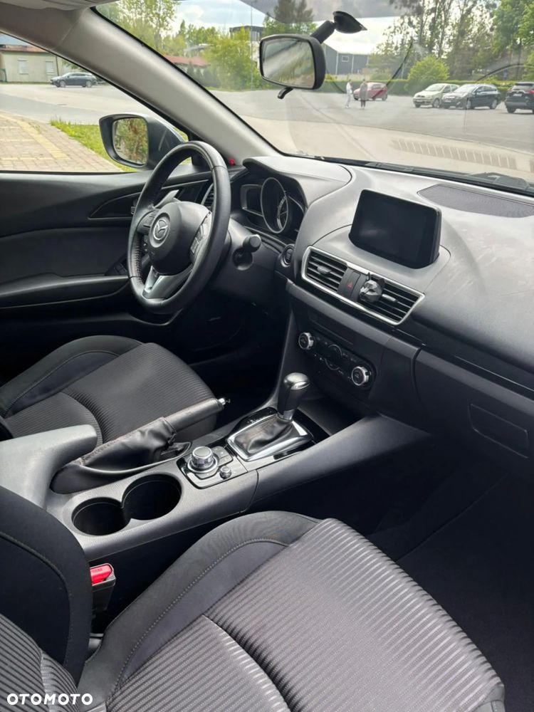 Mazda 3 - 10
