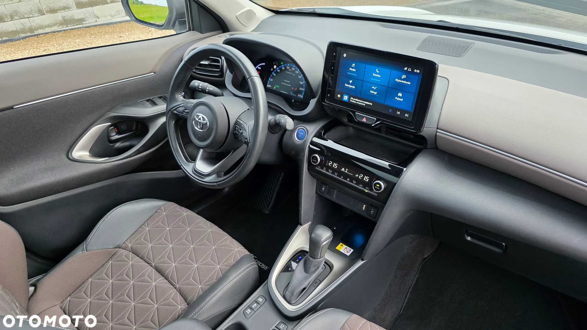 Toyota Yaris Cross Hybrid 1.5 Executive - 13