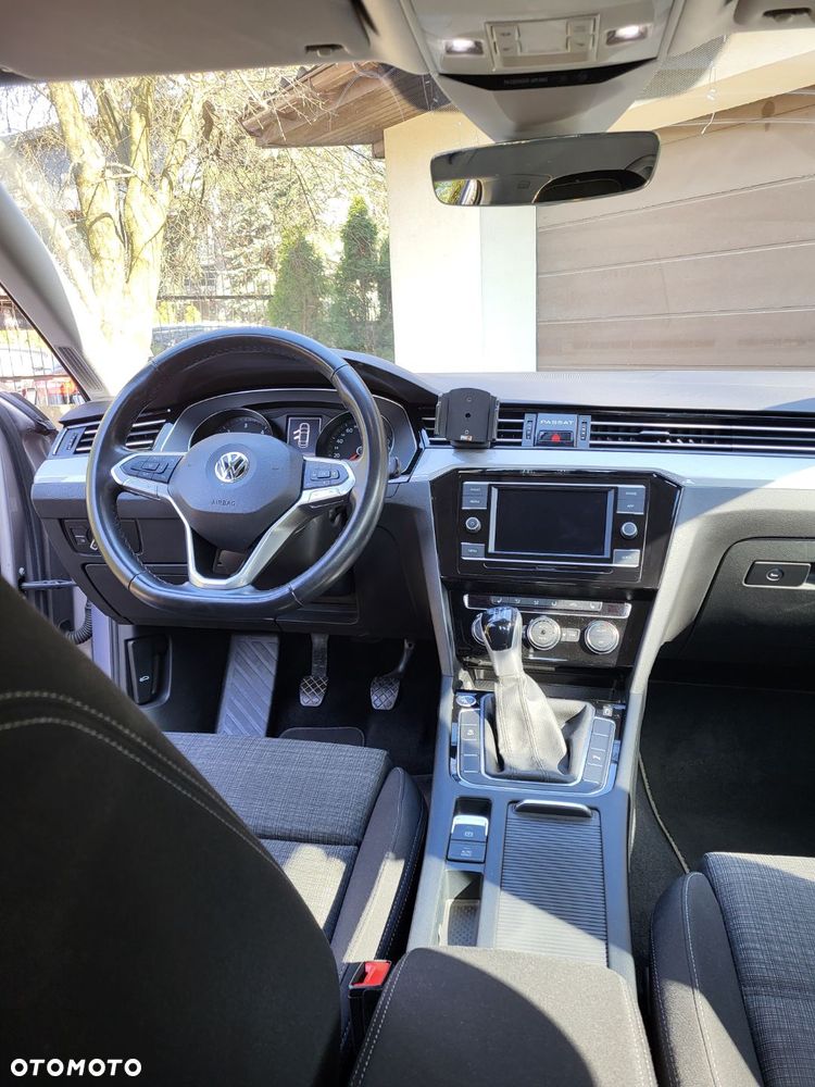 Volkswagen Passat 2.0 TDI EVO Business - 17