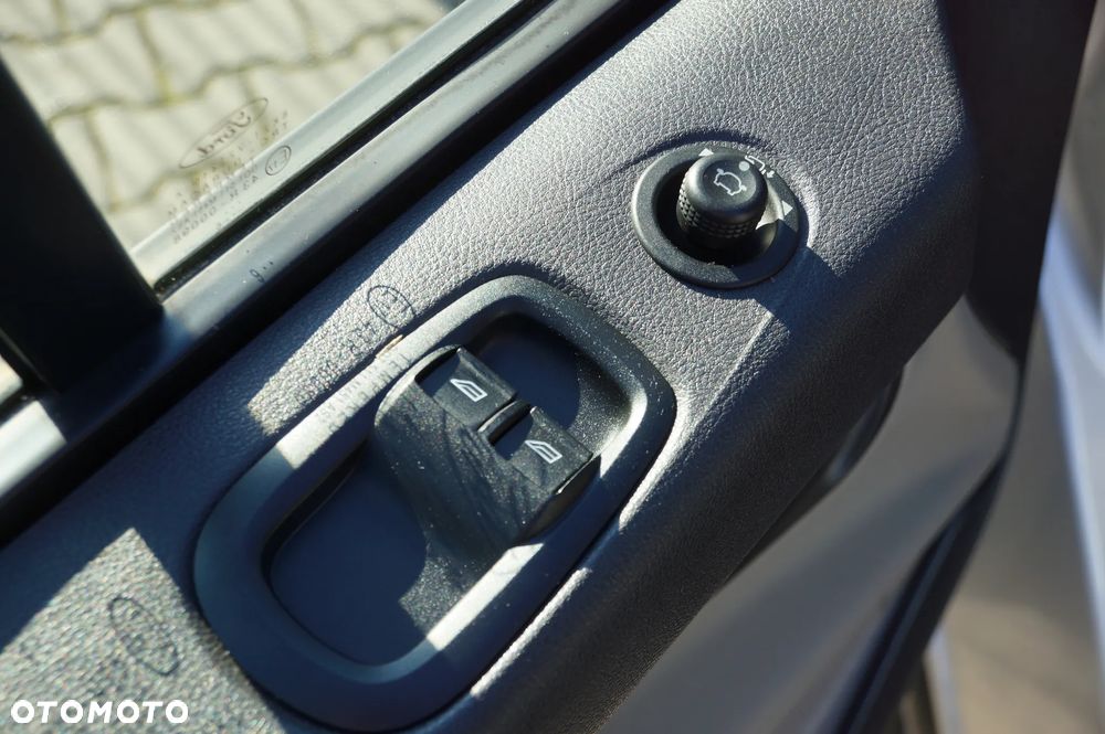 Ford Tourneo Custom 2.0 EcoBlue L2 Trend - 23