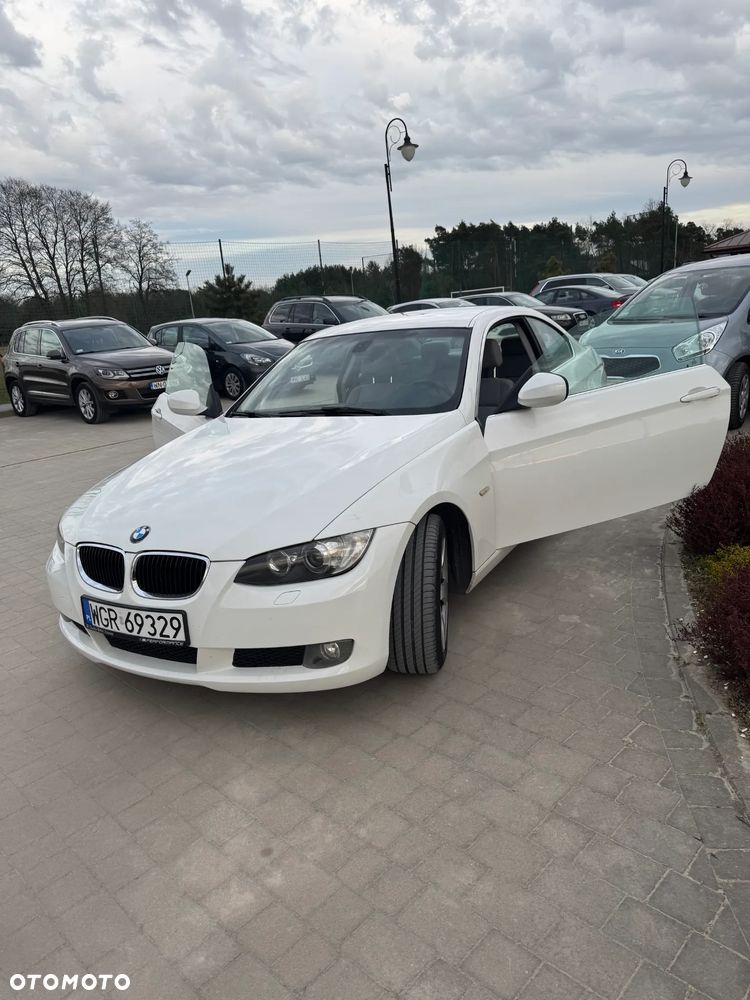 BMW Seria 3 325d - 16