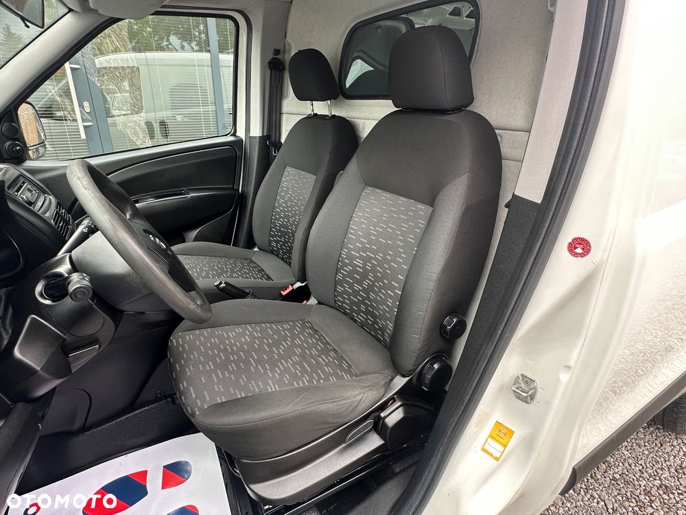 Opel Combo - 24