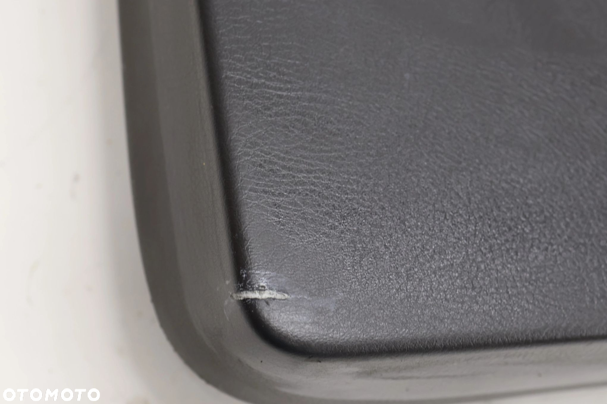VW T5 tapicerka klapy bagażnika 7H5867601 - 3