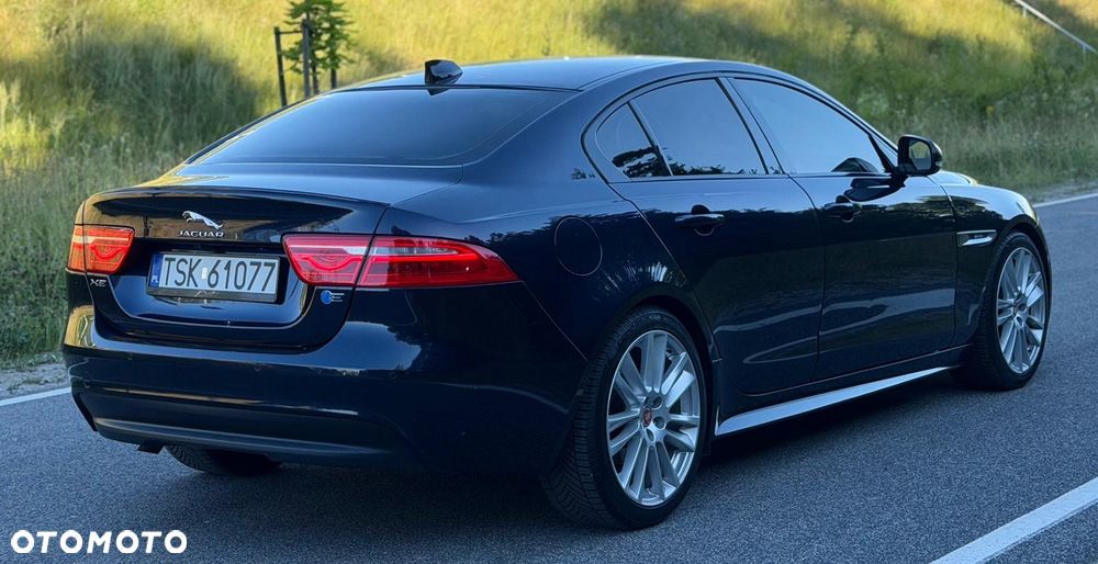 Jaguar XE 2.0 D R-Sport - 5