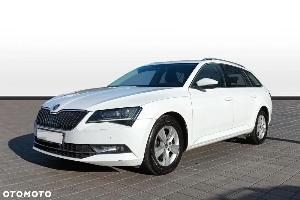 Skoda Superb 2.0 TDI Ambition DSG - 2