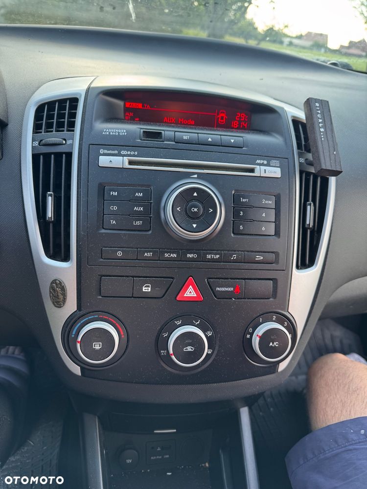 Kia Ceed 1.4 Comfort - 11
