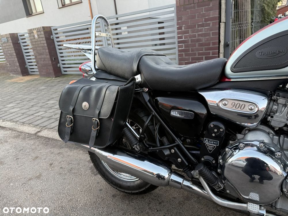 Triumph Thunderbird - 25