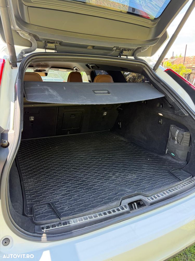 Volvo V90 D4 - 3
