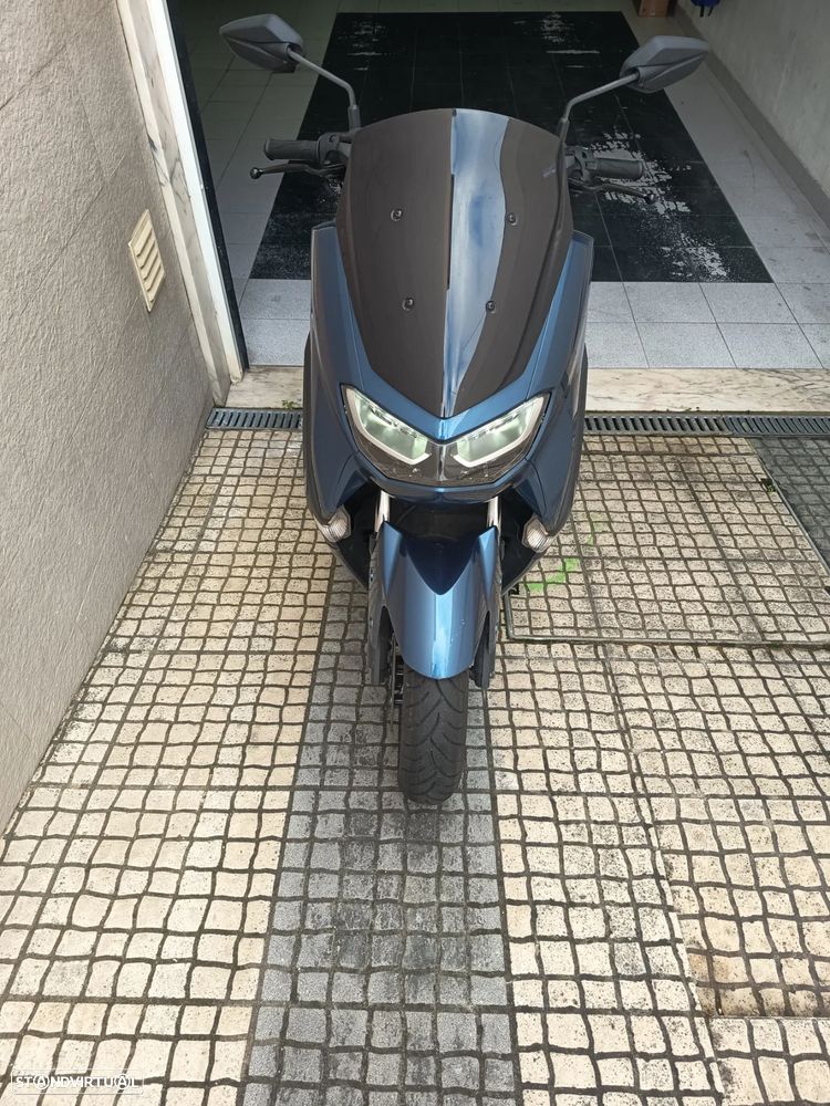 Yamaha NMAX - 4