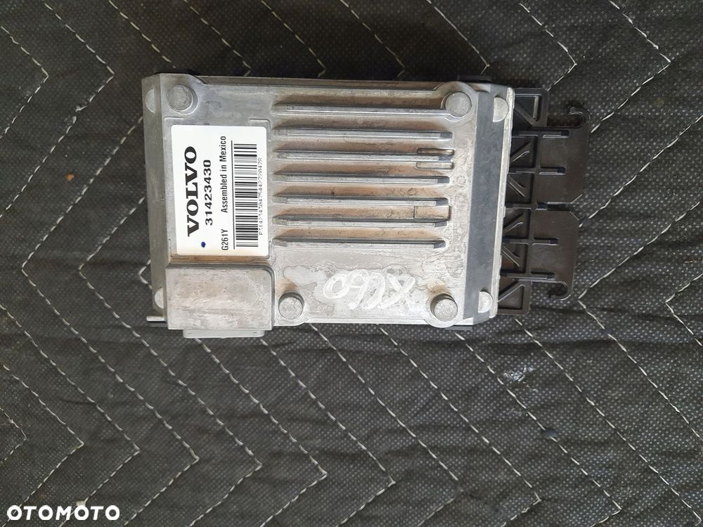 kamera radar szyby przód 31423430 volvo xc60 lift 2014r - 3