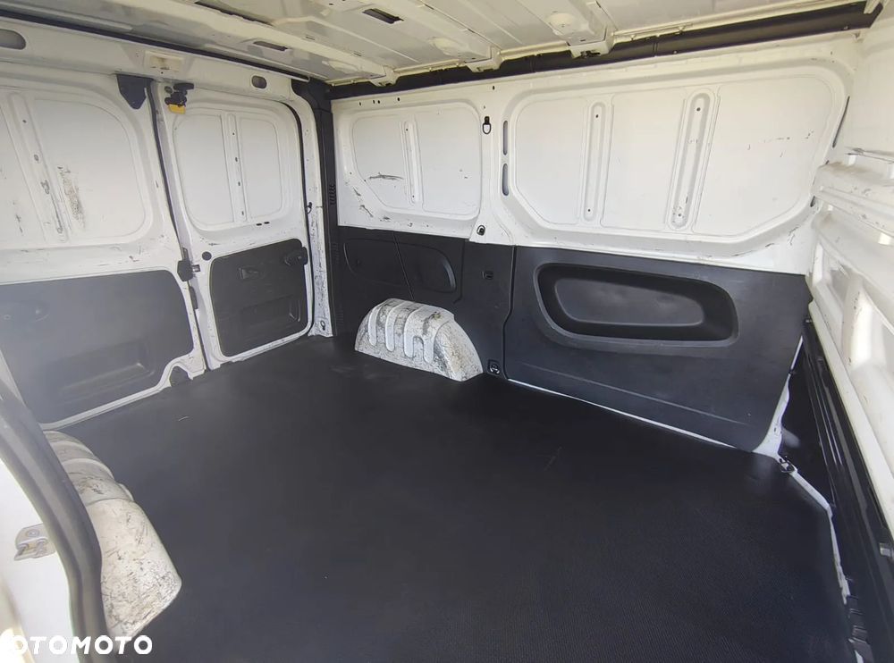 Renault TRAFIC - 14