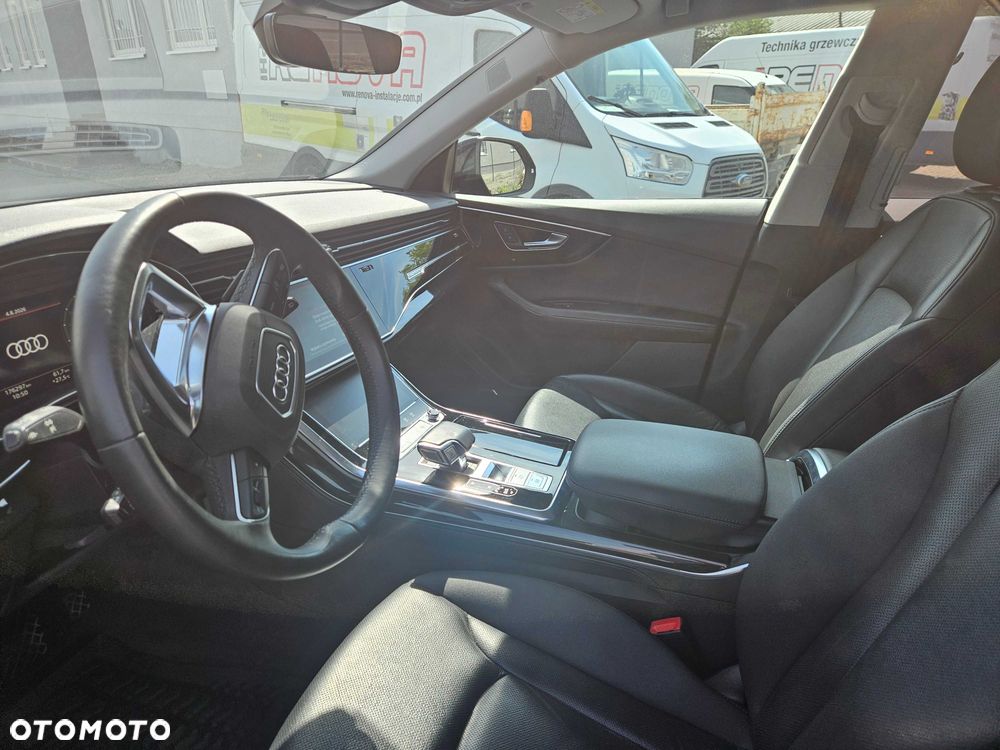 Audi Q8 - 4