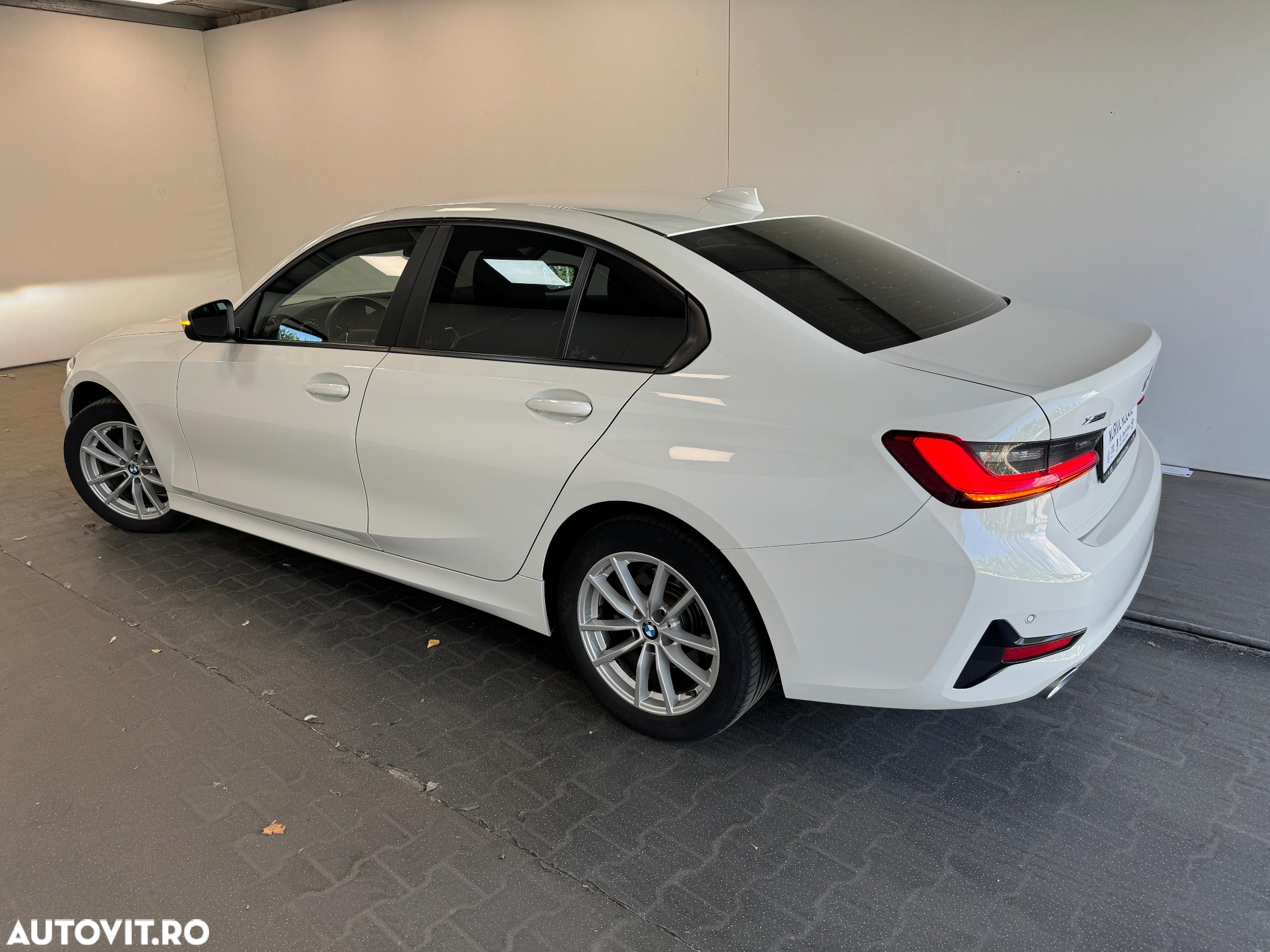 BMW Seria 3 320d xDrive AT - 21