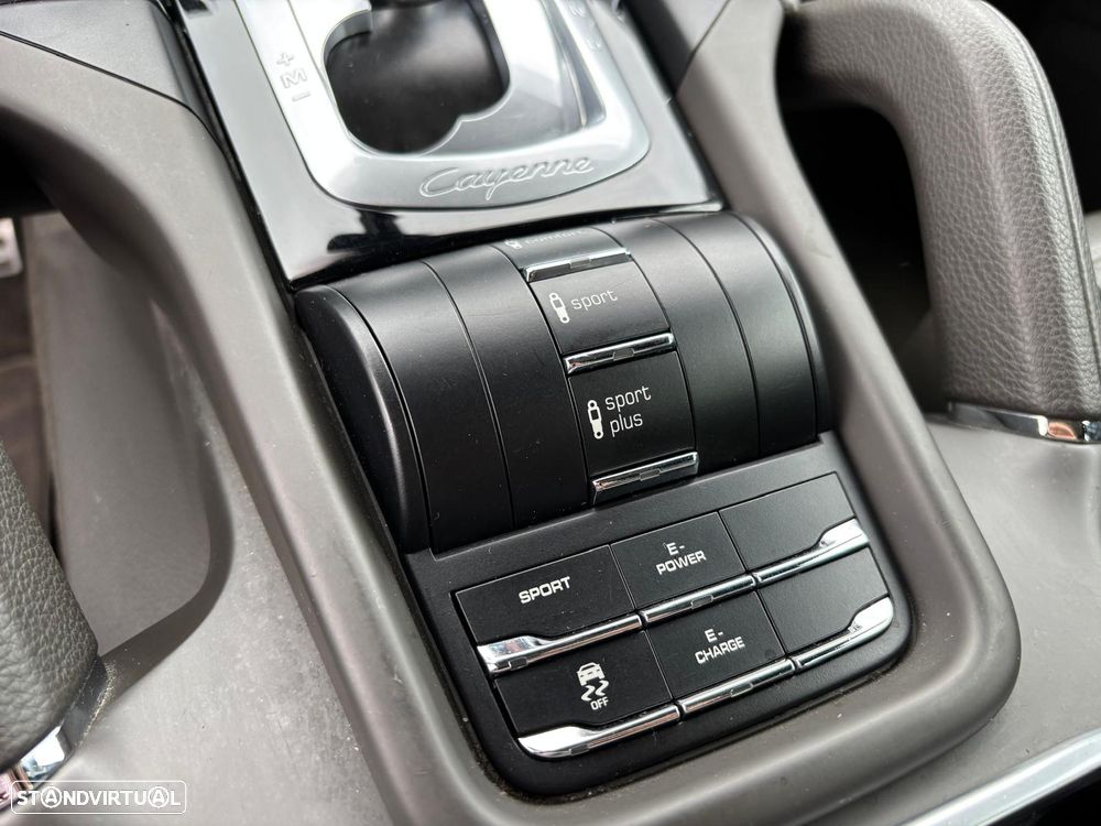 Porsche Cayenne S Tiptronic S - 42
