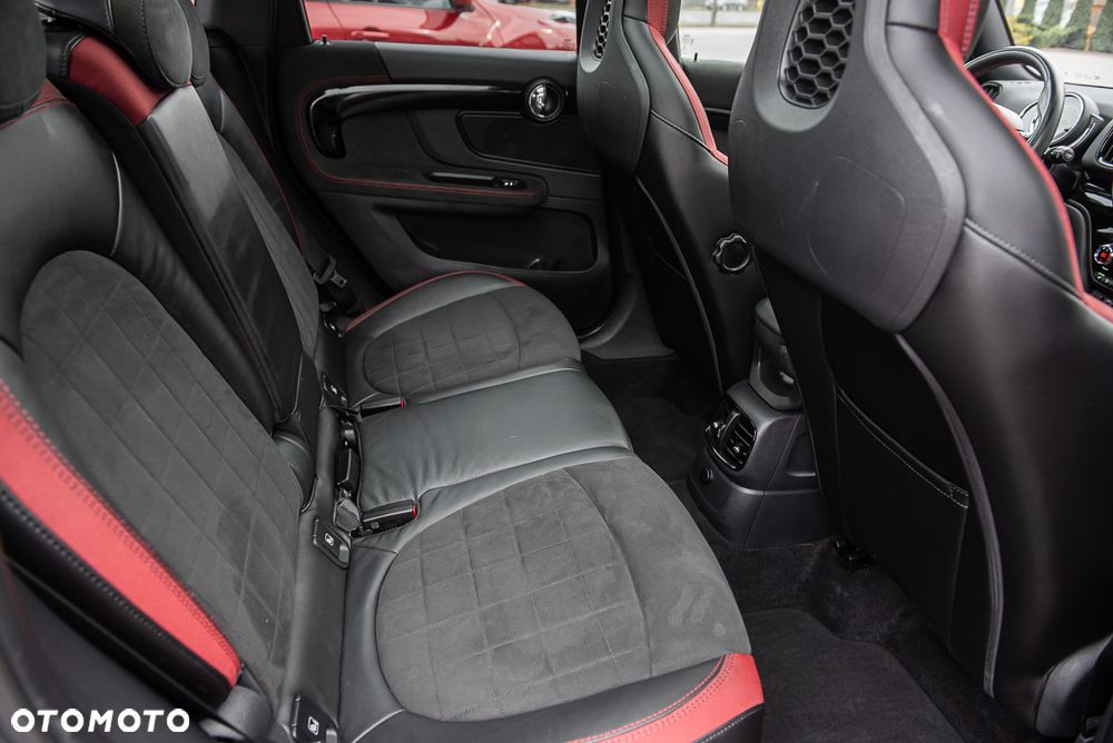 MINI John Cooper Works - 32
