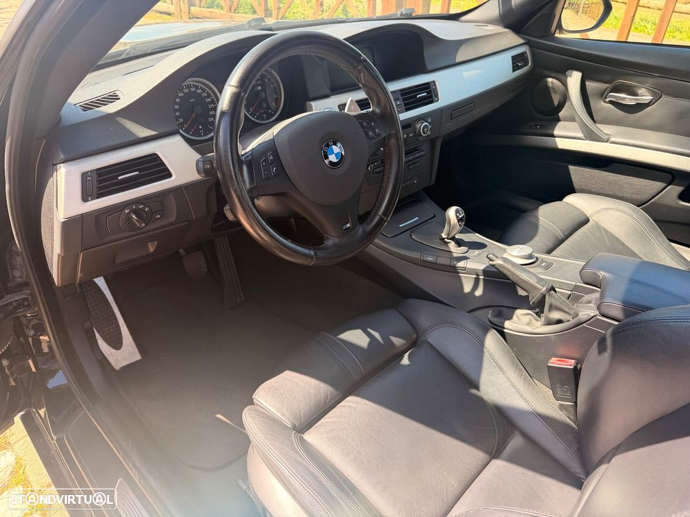 BMW M3 Auto - 23