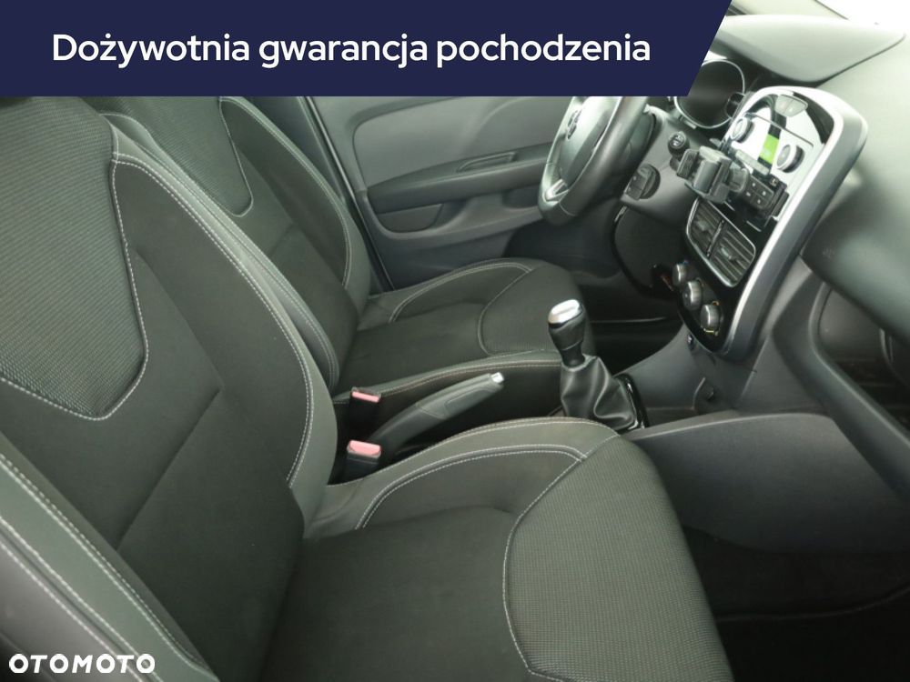 Renault Clio - 9