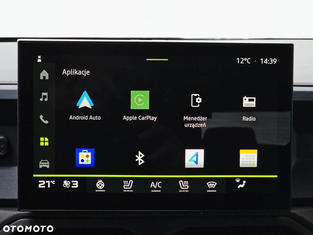 Dacia Duster 1.6 Full Hybrid 140 Journey MMT - 26