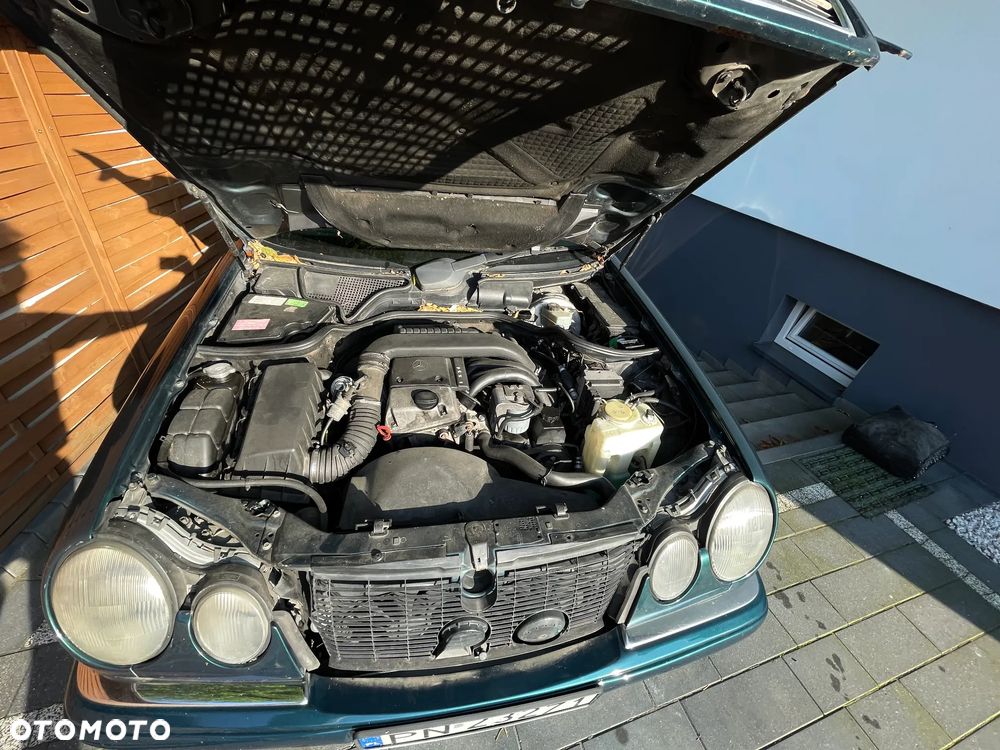 Mercedes-Benz Klasa E - 13