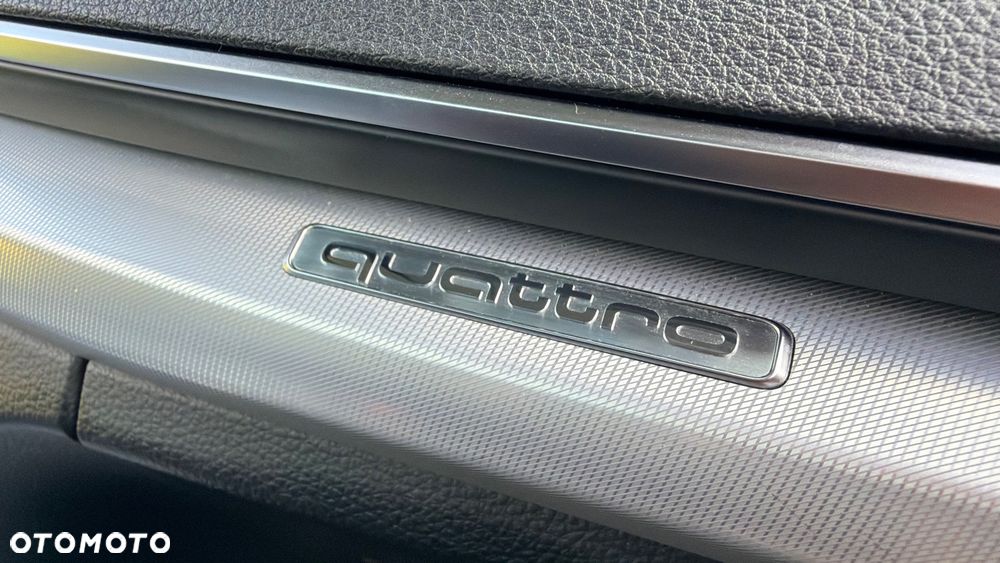 Audi Q5 2.0 TDI Quattro S tronic design - 22