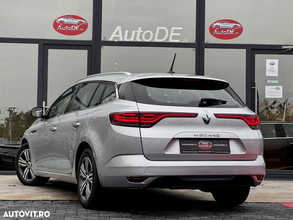 Renault Megane 2022 photo 3
