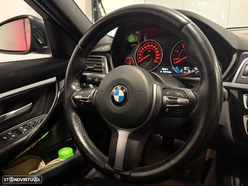 BMW 318 d Line Sport - 11