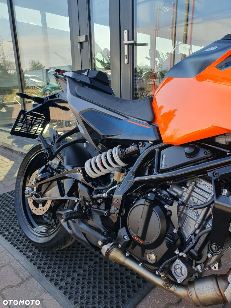 KTM Duke - 22