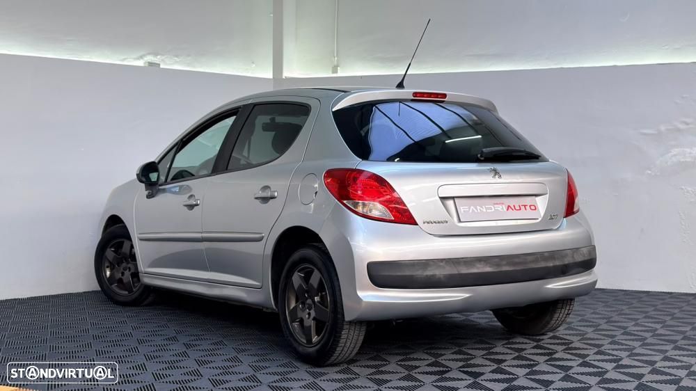Peugeot 207 1.4 HDi Access - 12