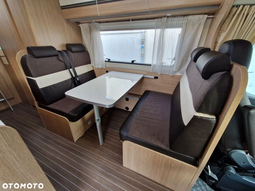 Sunlight A70 Kamper 6 Osób Alkowa Fiat 2.3 JTD Capron A62 Carado A464 - 17