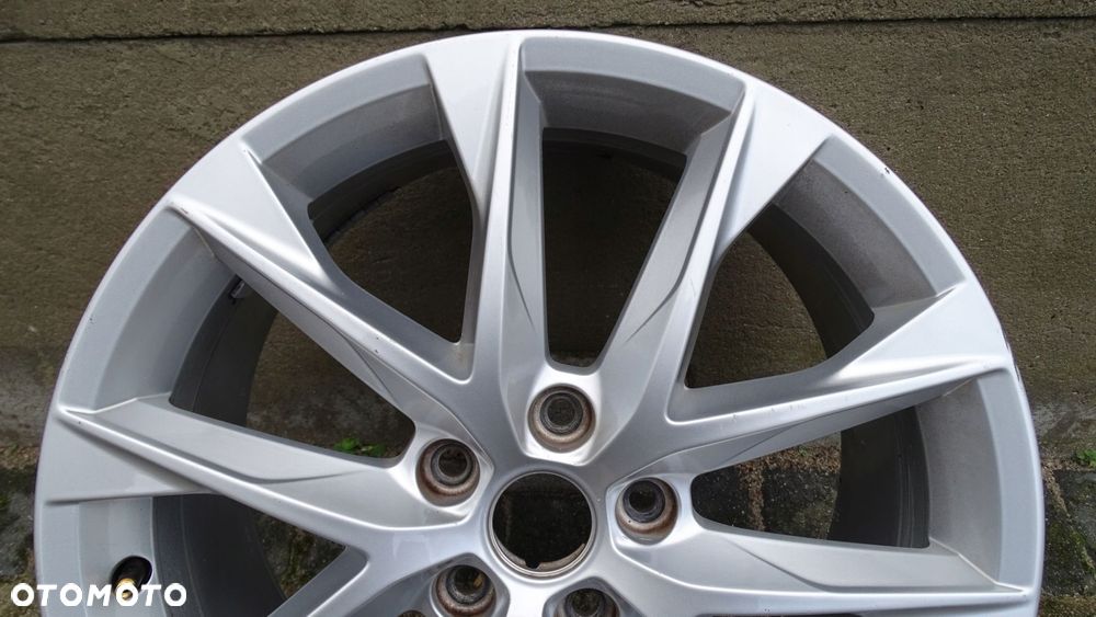 seat leon iii fr 5f0601025aa - felga 7,5jx18h2 et51 - 2