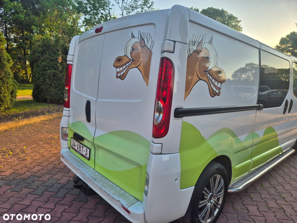 Renault Vivaro - 10