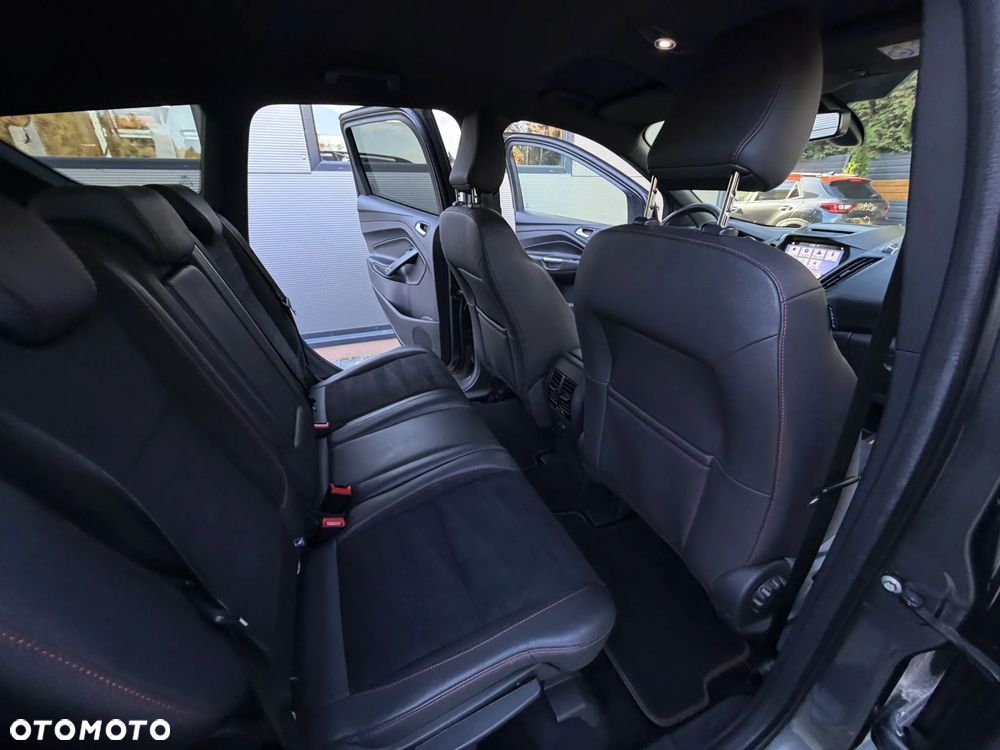 Ford Kuga 2.0 TDCi FWD ST-Line - 17