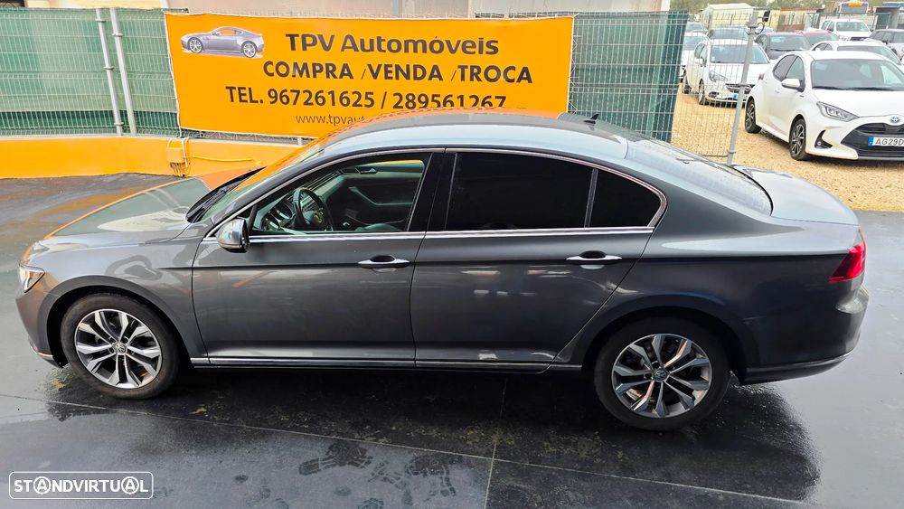 VW Passat 2.0 TDI Highline - 18