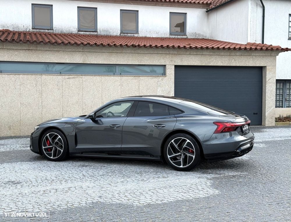 Audi e-tron GT quattro - 24
