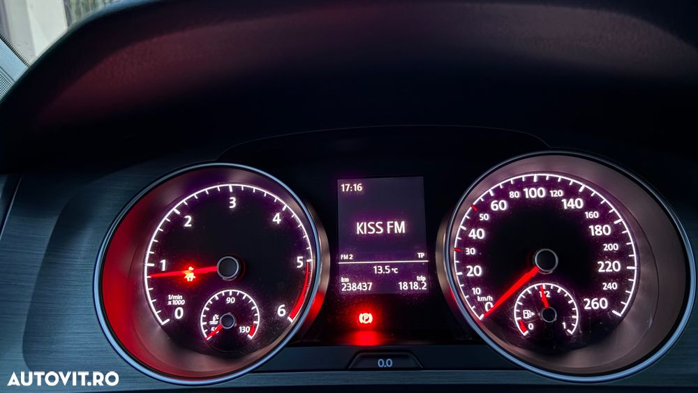 Volkswagen Golf - 25