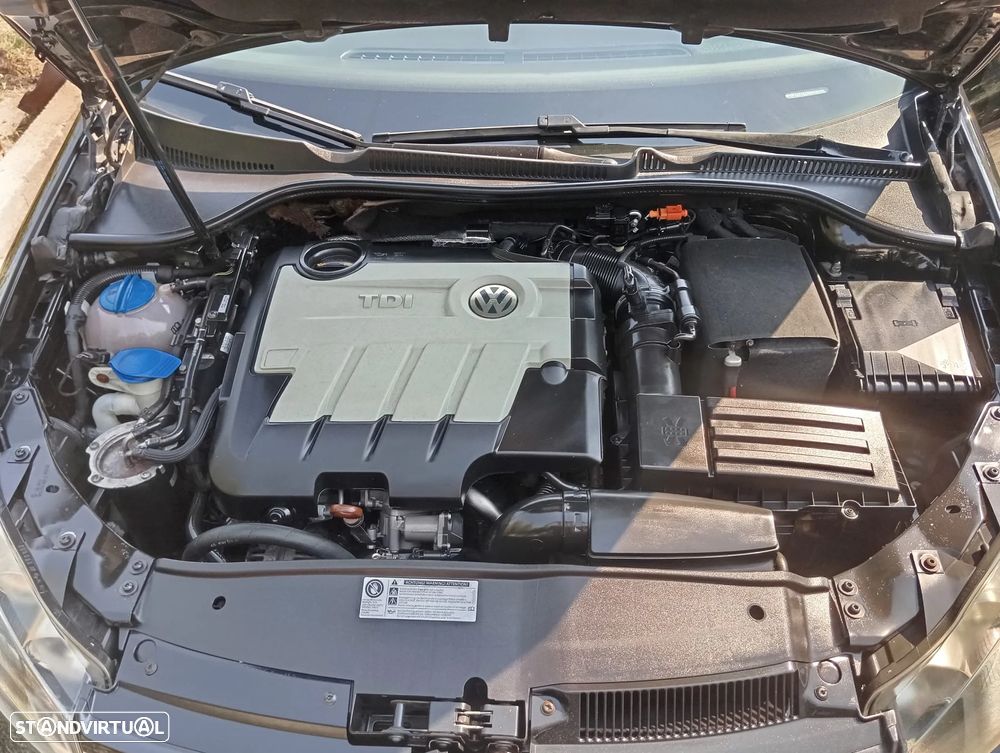 VW Golf 2.0 TDi Confortline - 8