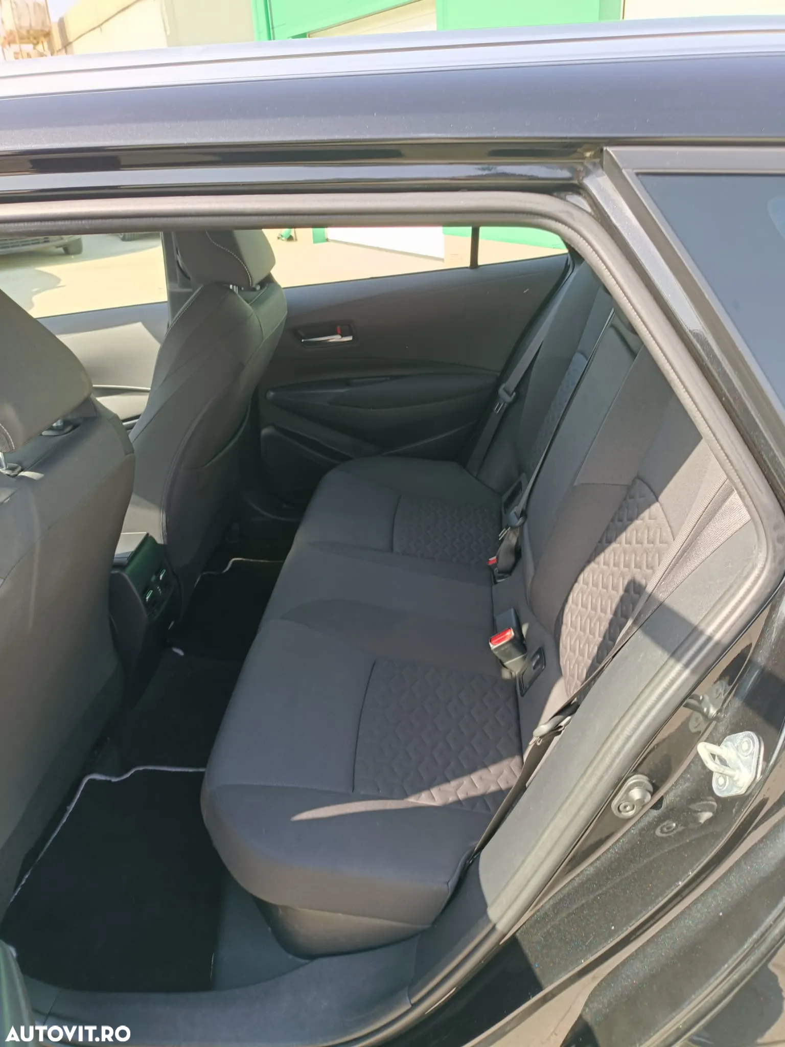 Toyota Corolla 1.8 Hybrid Comfort - 11